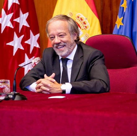 Ricardo Alonso García reelegido Decano de la Facultad de Derecho  - 1